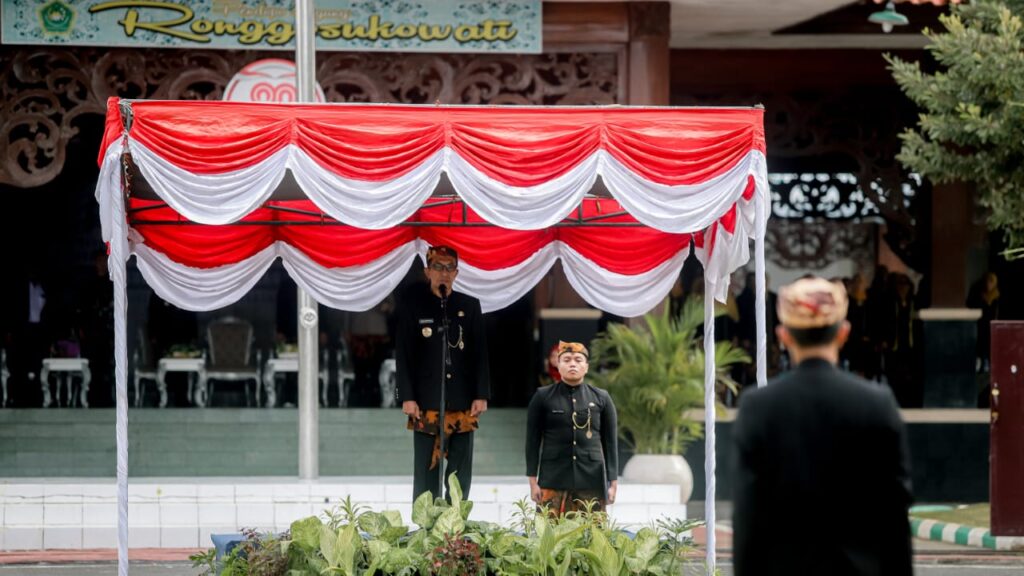 Upacara Hari Jadi ke-495 Kabupaten Pamekasan, Bupati Ajak Masyarakat Lestarikan Budaya Lokal