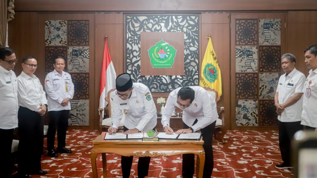 Perkuat Pendampingan Hukum, Bupati dan Kejari Pamekasan Teken MoU